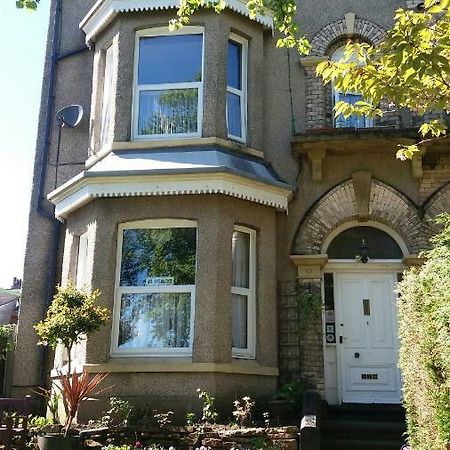 Barrie Guest House Barrow-in-Furness ภายนอก รูปภาพ
